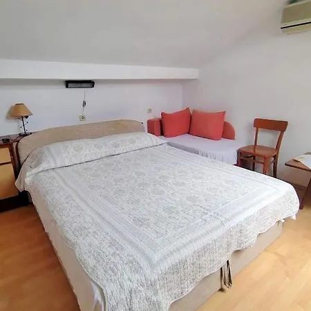 With Parking Space Rab - 22497 Apartment Rab Town