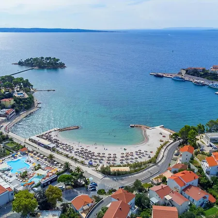 Apartment With Parking Space Rab - 22497 *